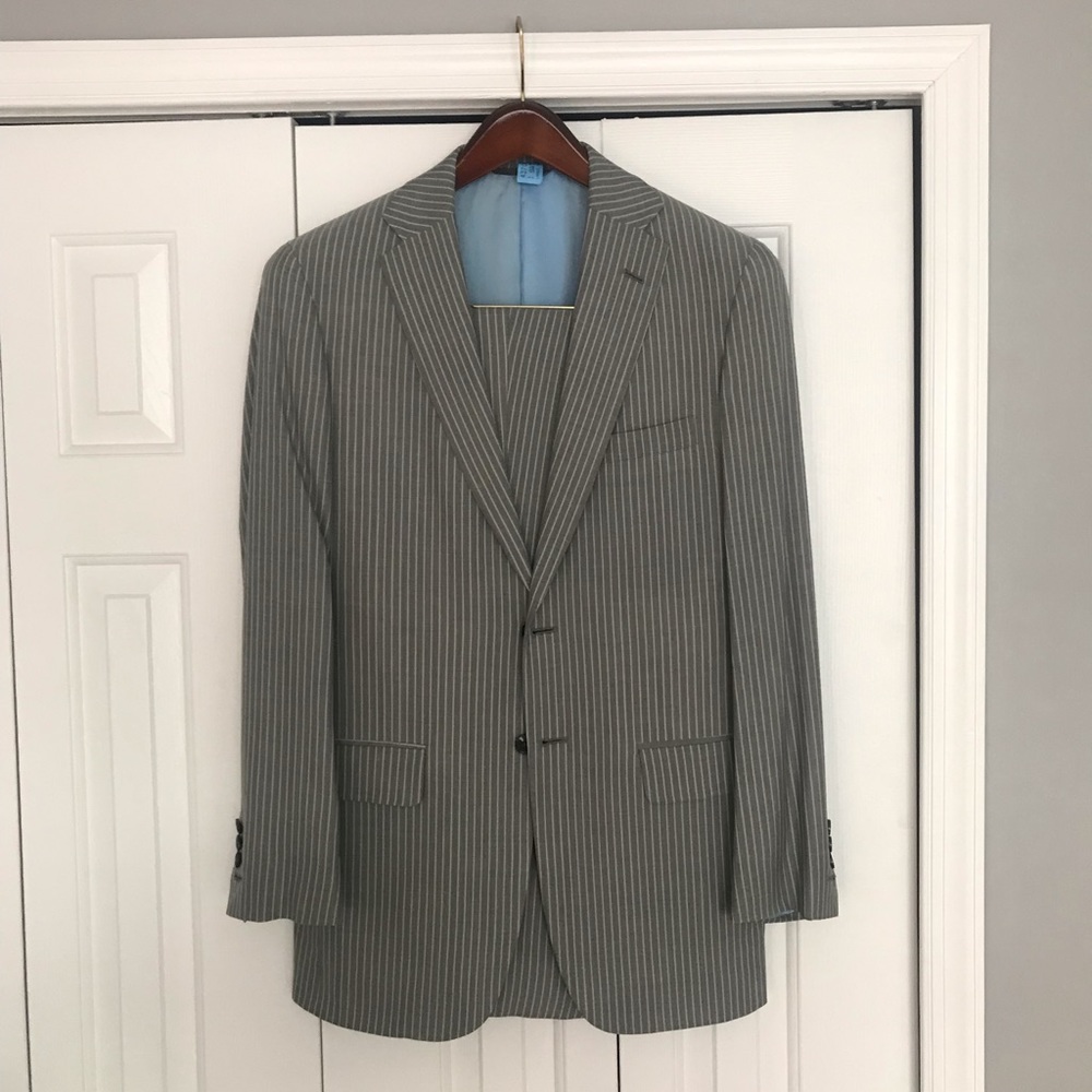 Tom James Custom Suit - excellent condition